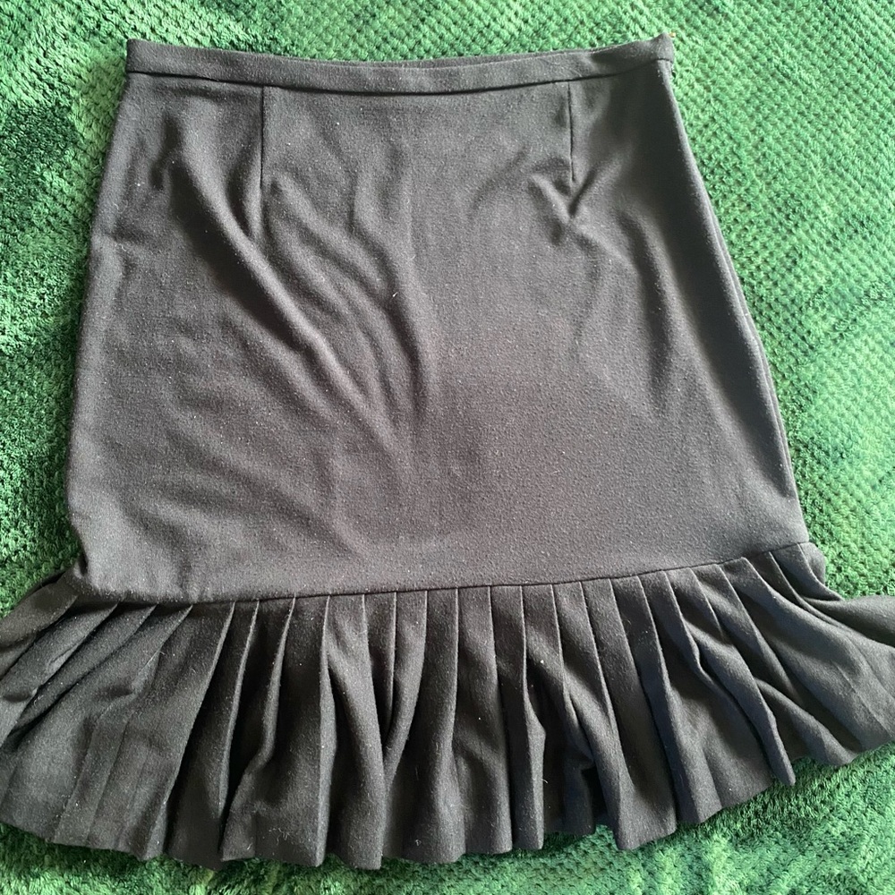 ⭐️5 for $25⭐️Black Peplum Skirt